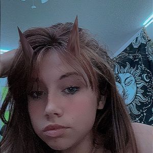 Meet your Posher, Violet